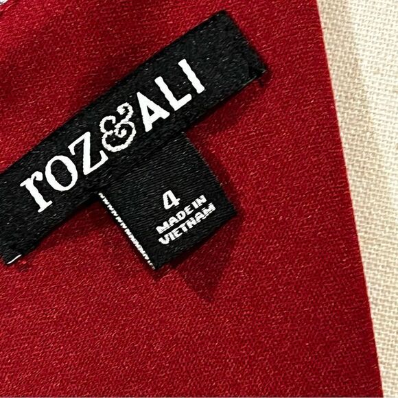 Sleeveless floral dress - Picture 12 of 14